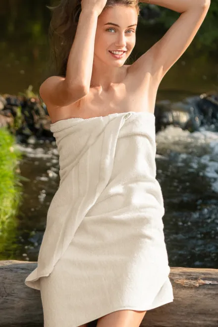 Osuška z organické bavlny, mandlová